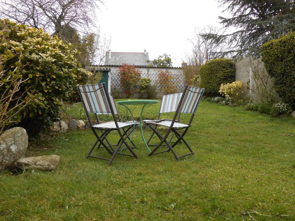 Le Cati Mini Villa Cancale Exterior photo